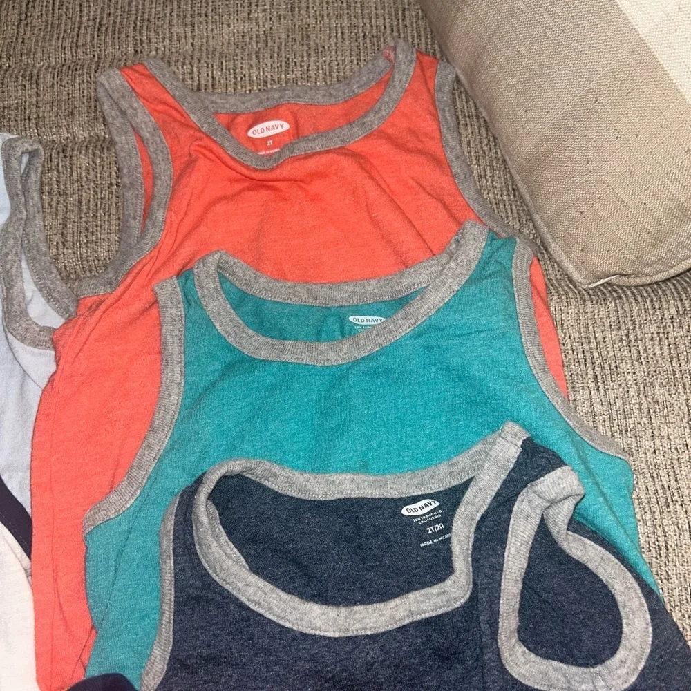 Lot of 7 different Kids Sleeveless Tank Tops - Assorted Colors size 2t - Picture 3 of 6
